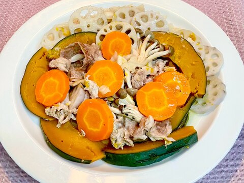 お肉も野菜もバランスよく♡お手軽フライパン蒸し蒸し